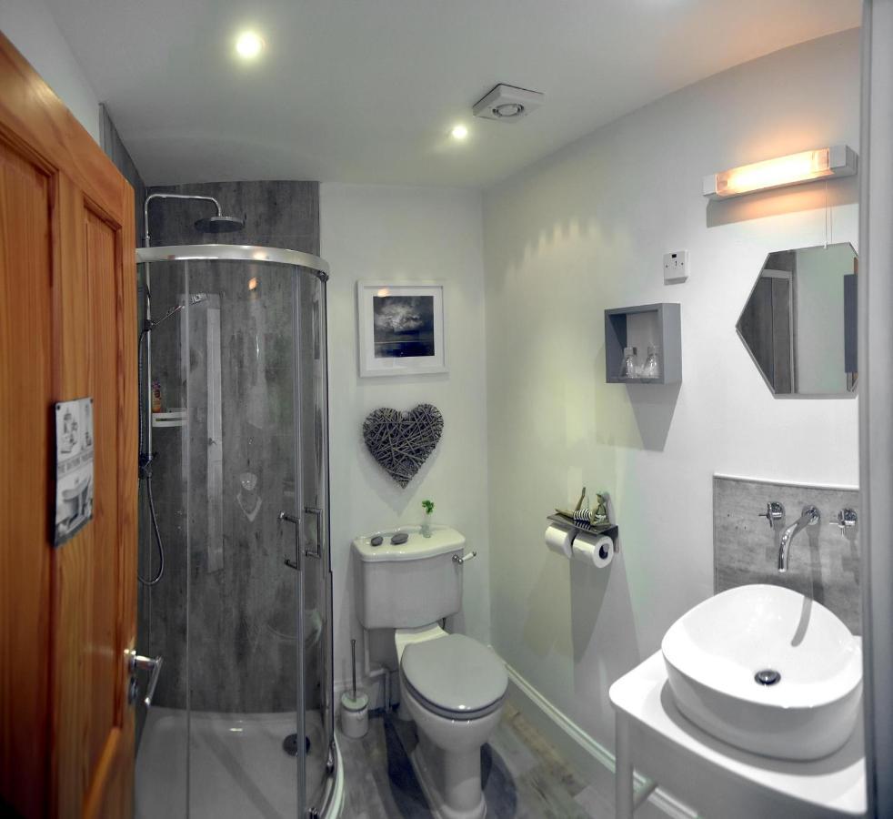 Skye Photo Centre Bed & Breakfast Camastianavaig Exterior photo