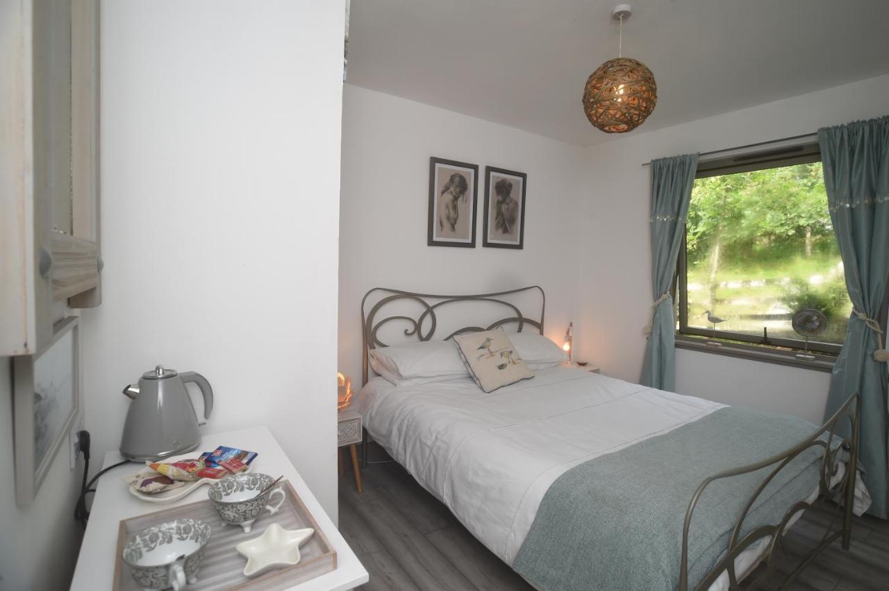 Skye Photo Centre Bed & Breakfast Camastianavaig Exterior photo